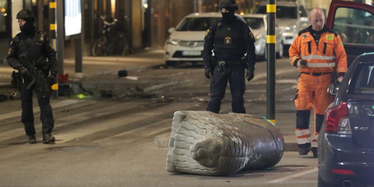 Švedska: Za rješavanje problema maloljetničkih bandi će na trebati minimalno desetljeće