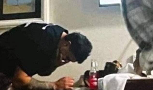 Svježi obrat u skandalu s bijelim prahom NRL jer je majka zvijezde Cronulla Sharks koja se bori za mjesto u velikom finalu navodno napadnuta u pubu