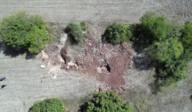 TRAŽILI BLAGO Bagerom razvalili ostatke ranokršćanske crkve kod Tomislavgrada