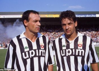 Talijanska premijerka Giorgia Meloni i nogometni heroj Roberto Baggio odaju počast Salvatoreu ‘Totu’ Schillaciju zbog toga kako je ‘natjerao naciju da sanja’, nakon njegove smrti u dobi od 59 godina