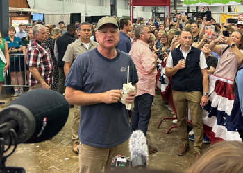 Tim Walz osuđuje Hamas nakon što je izgleda propustio pitanje o ubijenim taocima