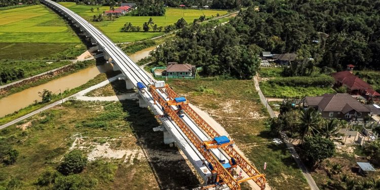 Tisuće drevnih artefakata, uključujući nekoliko ostataka kostura, pronađenih tijekom iskapanja u Maleziji