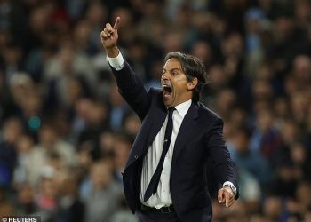 Trener Inter Milana Simone Inzaghi FUMES na bivšu zvijezdu Man Uniteda nakon što je bizarno odlučio proći unatoč golu u zastoju s Man Cityjem