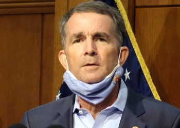 Trump ističe komentare demokrata o pobačaju kako bi pokazao tko je ‘radikalan’ po tom pitanju