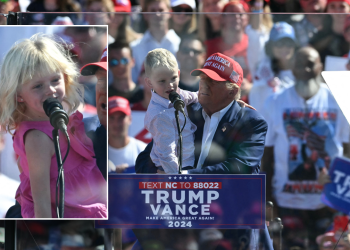 Trump predstavlja unuke, Carolinu i Lukea, na skupu u Sjevernoj Karolini