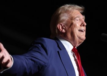 Trump upire prstom u demokrate zbog posljednjeg pokušaja ubojstva — RT World News