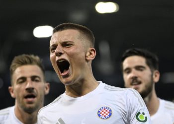 U subotu junak Poljuda, u ponedjeljak ravno u školsku klupu: Pogledajte što radi Hajdukov školarac