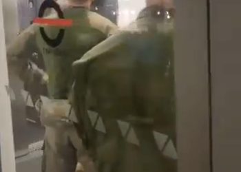 Ukrajinski predsjednik Volodymyr Zelensky otkriva svoju ulogu u oslobađanju Oleksandra Usyka nakon što je zadržan u zračnoj luci u Krakowu, dok svjetski boksački prvak stiže u London