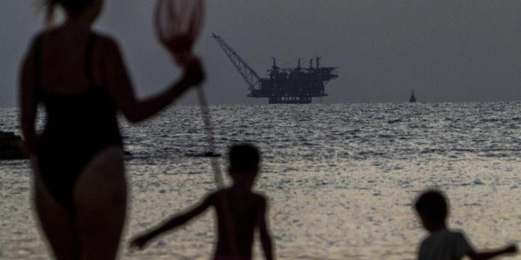 Uvoz ruske nafte u ovu zemlju ruši rekorde. Zašto se to neće svidjeti SAD-u