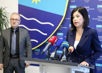 VLADA HNŽ ‘Nismo sretni što je Sud morao zadržati djecu u školskim klupama’