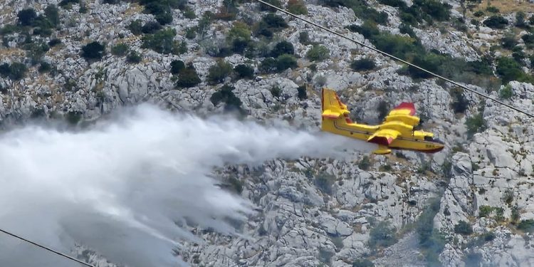 Vjerojatno ga je uzrokovalo grmljavinsko nevrijeme i suho raslinje