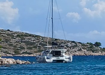 FOTO/VIDEO Nasukan katamaran na otok Žut, drugi se stvorio odma do njega i nastao kaos: "Zvao sam 112, pitali su me ima li ozlijeđenih…"