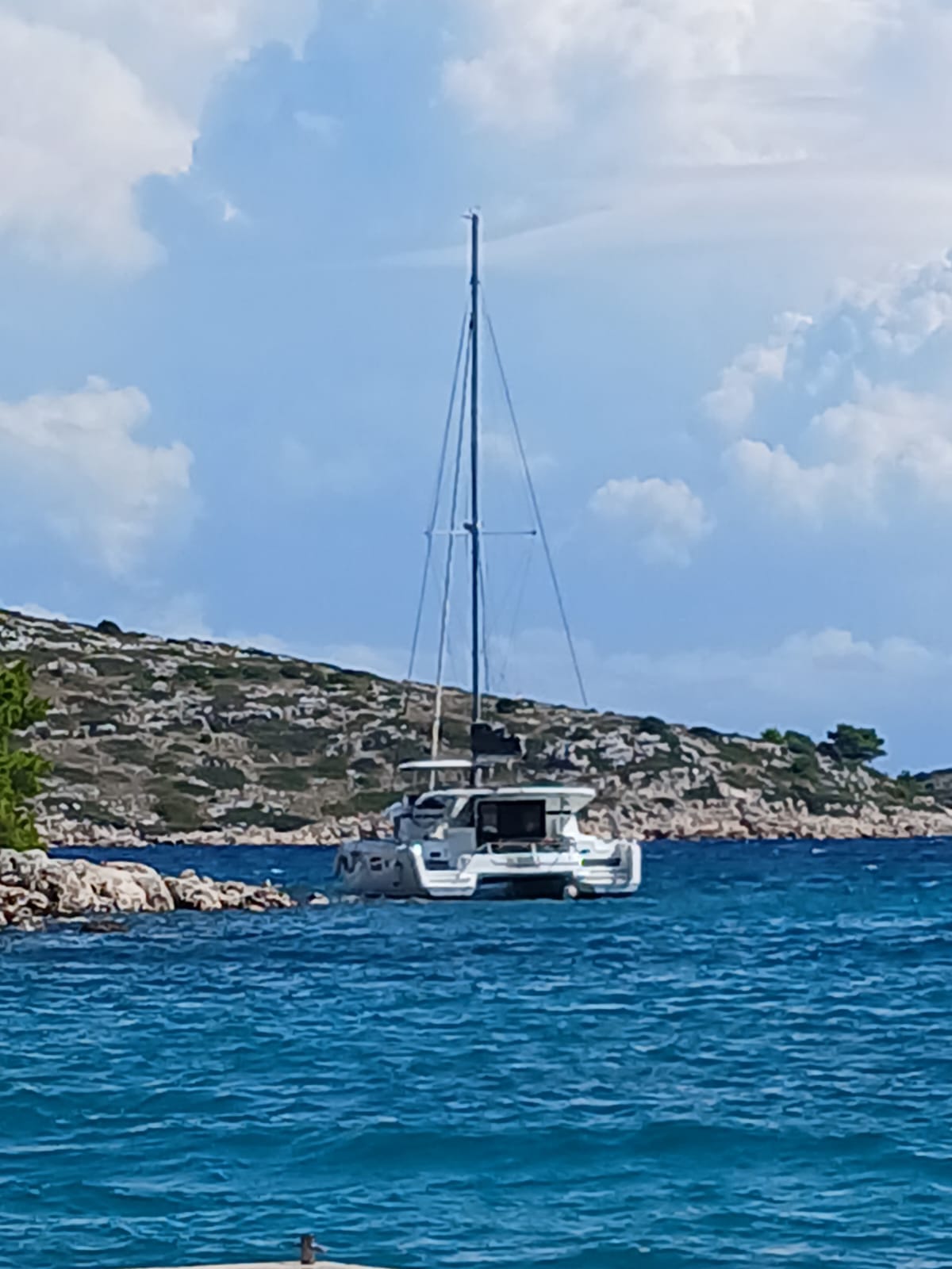 FOTO/VIDEO Nasukan katamaran na otok Žut, drugi se stvorio odma do njega i nastao kaos: "Zvao sam 112, pitali su me ima li ozlijeđenih..."