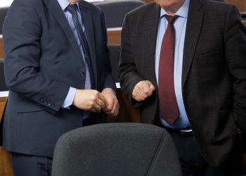 ZA 10 DANA NOVI ZAKON Nema više sređivanja posla jer je netko dobar s ministrom i njegovom ženom