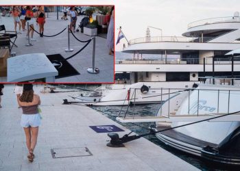 ZAPIŠAVANJE TERITORIJA Jahtaši se privezuju za splitsku zapadnu obalu, pa stave ogradu, a smeće bacaju gdje stignu!