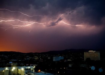 Zagrepčane probudila nagla promjena vremena: Za većinu Hrvatske upaljen meteoalarm