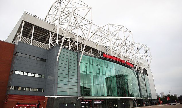 Zašto bi Man United trebao zanemariti faktor nostalgije i buldožerom srušiti Old Trafford, piše RIATH AL-SAMARRAI