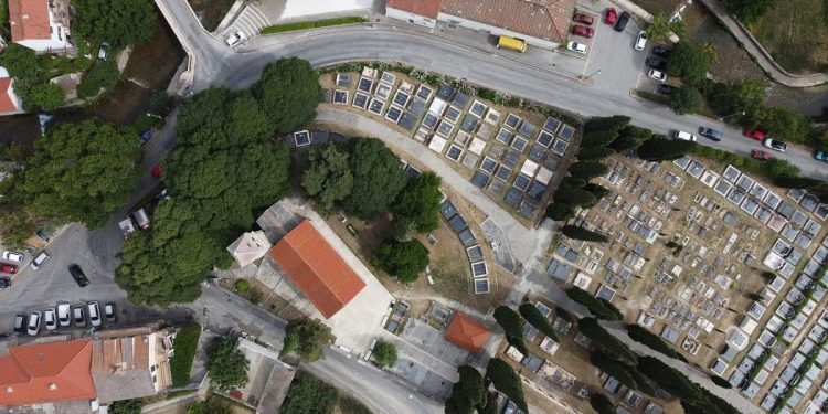 Žrnovnica na korak do proširenja groblja. Napokon dobre vijesti za Žrnovčane: “Nadam se da ćemo krajem godine ili početkom iduće krenuti s radovima”