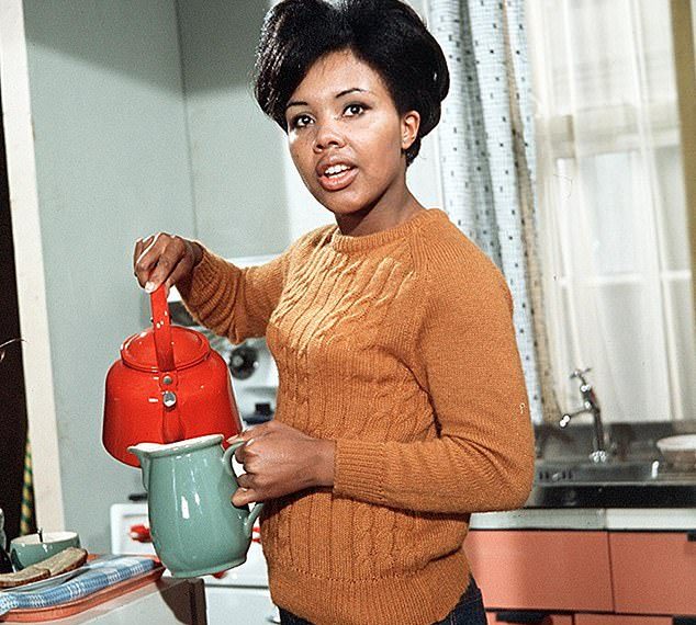 Zvijezda Grange Hilla Cleo Sylvestre umrla je u dobi od 79 godina dok pljušte počasti za glumicu koja je bila pionir