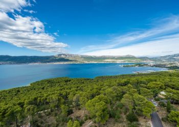 Udruga Merjan: “Trenutna vlast u Splitu uoči blagdana tjera 100 obitelji na ulicu!”