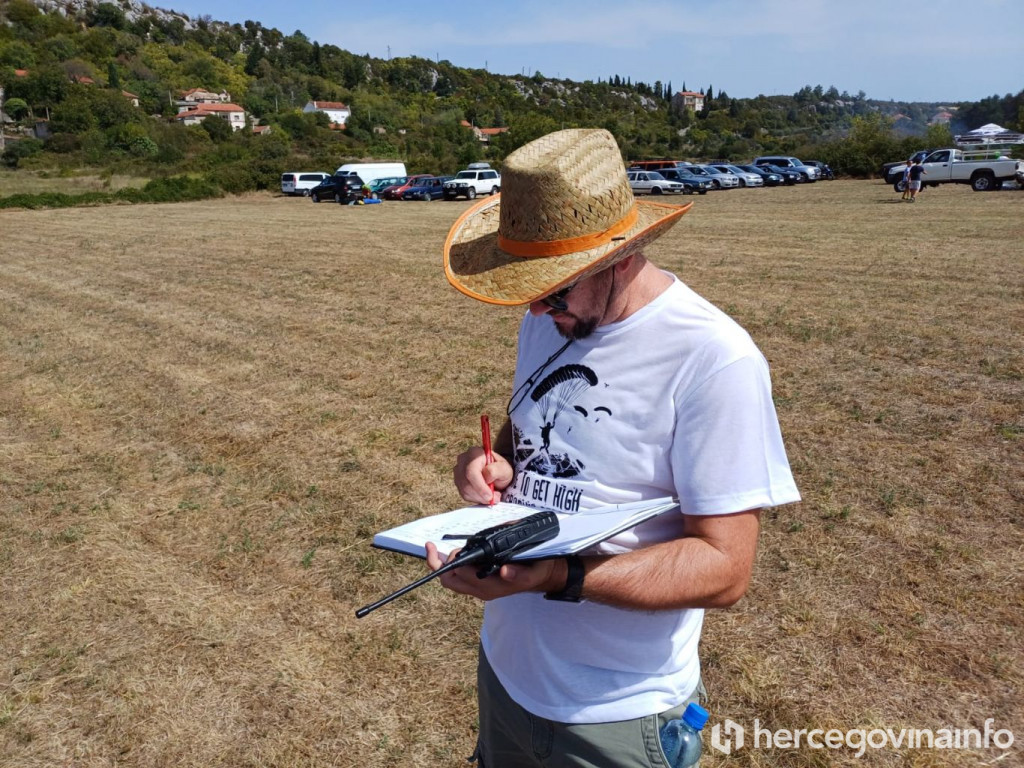 Sveti Ivan Gradina Open Paragliding natjecanje u preciznom slijetanju