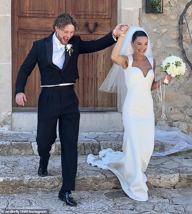 Tom se nedavno oženio svojom djevojkom Daniellom Carraturo na luksuznom imanju na Mallorci
