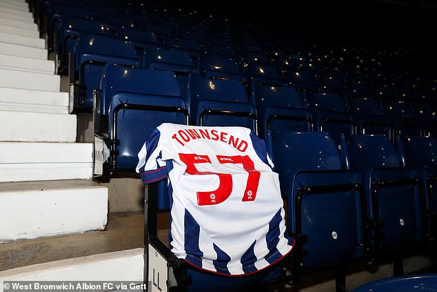 Glavni trener Carlos Corberan odao je počast navijaču uoči utakmice protiv Middlesborougha