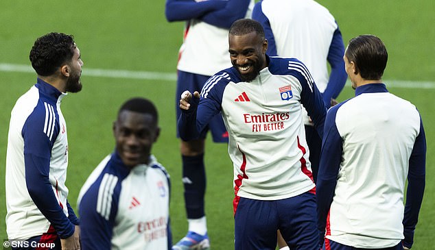Bivši napadač Arsenala Alexandre Lacazette predvodit će red gostiju na Ibroxu