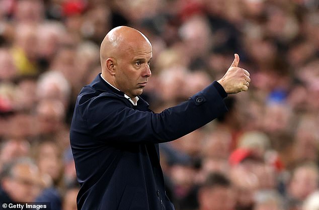 Arne Slot je doveo Liverpool do dvije uzastopne pobjede u Ligi prvaka