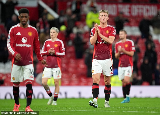 Čini se da je Nizozemac na posuđenom terminu na Old Traffordu nakon ponižavajućeg poraza od 3-0 kod kuće od Tottenham Hotspura