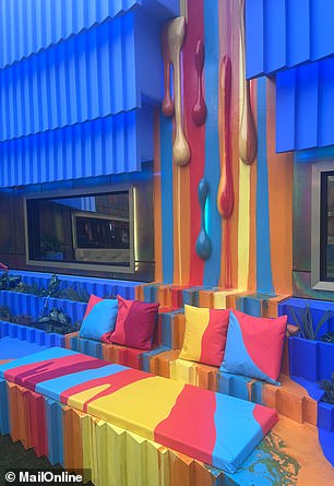 it's noticeable that the seating areas are not big enough for all of the housemates, making it so easy for cliques to form on the show