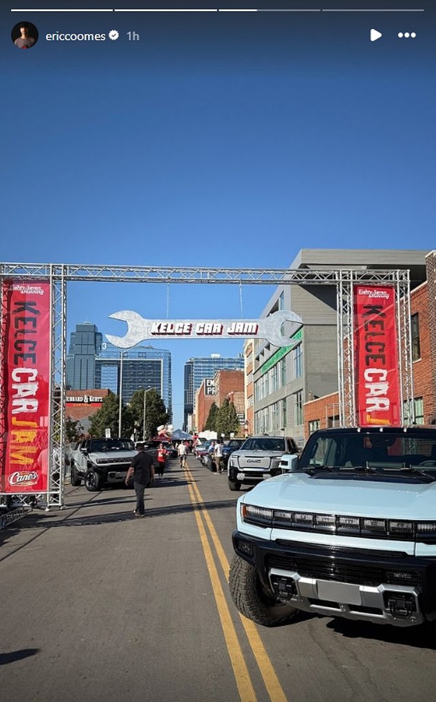 Nekoliko luksuznih automobila može se vidjeti na cestama Kansas Cityja uoči Kelce Car Jam događaja