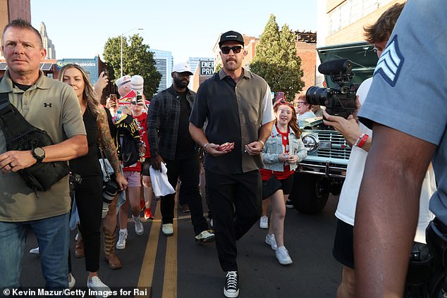 Kelce je u subotu na svoj 35. rođendan bio domaćin svoje dobrotvorne akcije 'car jam' bez Taylor Swift
