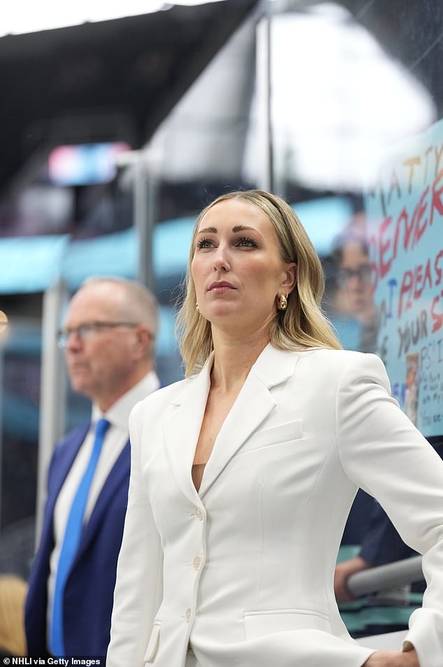 Jessica Campbell upisala se u utorak u NHL povijest svojom prvom igrom kao pomoćnica Krakena