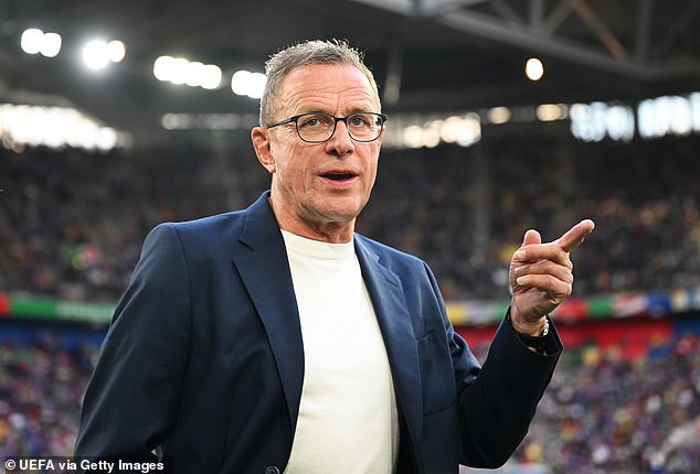Jedan od glavnih utjecaja na Red Bullovu filozofiju je Ralf Rangnick, Kloppov čovjek od povjerenja