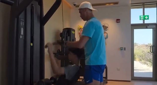 Ronaldo i njegov 14-godišnji sin zajedno su vježbali u teretani u Saudijskoj Arabiji