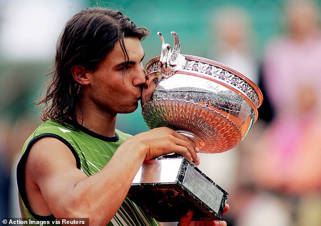 Prvi put je izbio na scenu nevjerojatnom titulom na French Openu s 19 godina 2005. - njegov prvi pokušaj