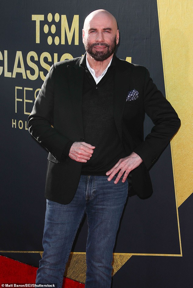 'Nikad nisam radio s nekim tko je toliko volio biti filmska zvijezda kao John Travolta', priznao je Barry. 'Ne kažem da nije volio i glumu, ali uistinu je volio slavu'