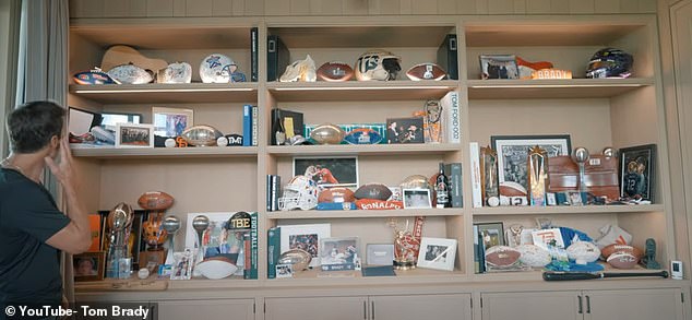 Tom Brady pokazao je svoj nečuveni ormarić s trofejima u novom videu objavljenom na YouTubeu