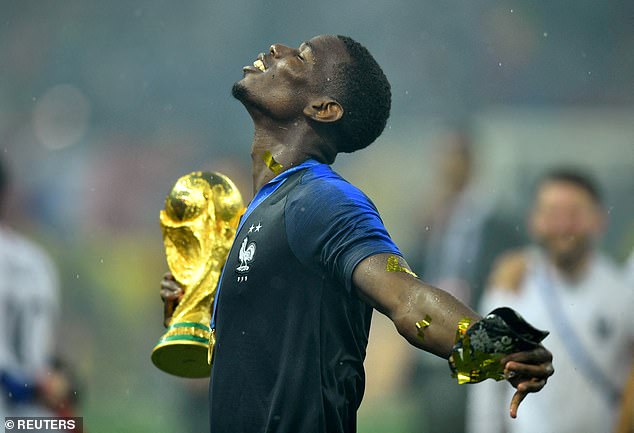 Pogba je osvojio Svjetsko prvenstvo s Francuskom 2018., zabivši u 4-2 pobjedi protiv Hrvatske u finalu