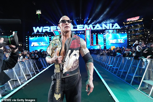 The Rock je uvjerio obožavatelja da će biti na WrestleManiji sljedeće godine u Las Vegasu, Nevada