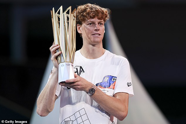 Jannik Sinner osigurao je pobjedu protiv Đokovića u finalu Shanghai Mastersa