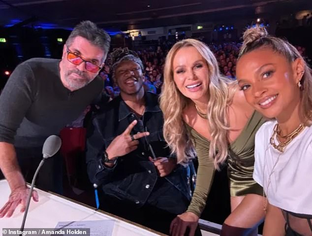 Simonu Cowellu, Aleshi Dixon i Amandi Holden pridružio se gostujući sudac KSI dok su audicije za ITV show počele u gradu u Velikoj Britaniji