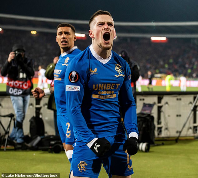 Bivšoj zvijezdi Rangersa Kentu raskinut je ugovor nekoliko dana prije okršaja s Man Unitedom