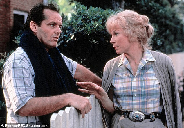 Shirley je slikana s Jackom Nicholsonom na snimanju njihovog plačljivog filma Terms Of Endearment iz 1983., koji im je obojici donio Oscara