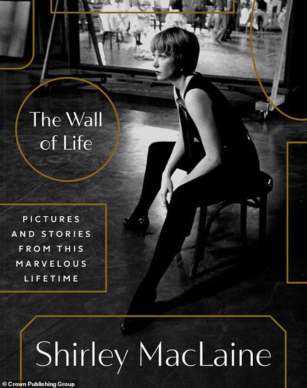 90-godišnja glumica upravo je objavila svoje fotografske memoare The Wall of Life: Pictures And Stories From This Marvelous Lifetime
