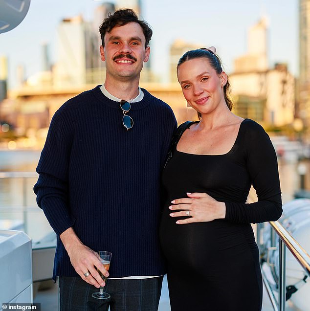 Zvijezda AFL-a Zac Williams i supruga Rachel (oboje na slici) dobili su svoje drugo dijete. Par je vijest podijelio na Instagramu tijekom vikenda