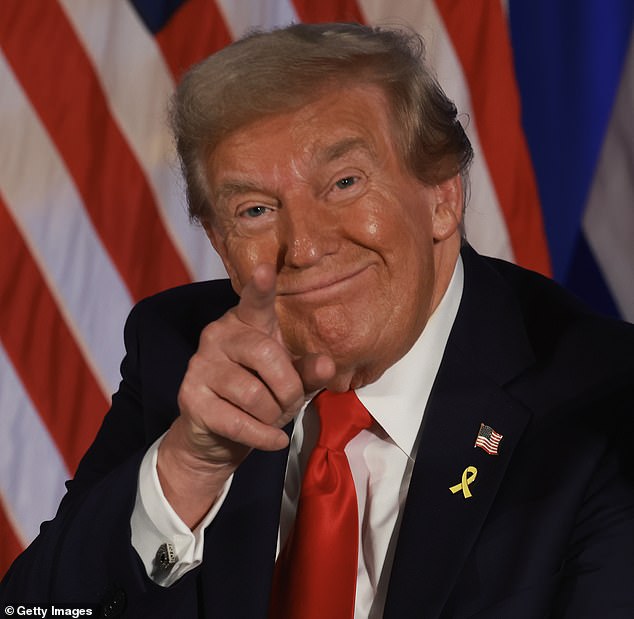Donald Trump se namjerio na igru ​​golfa Marka Cubana, iako nije jasno igra li Cuban