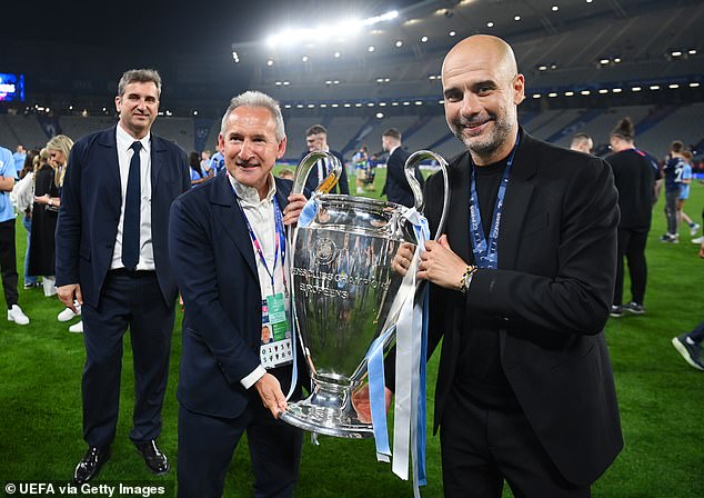 Guardiolina budućnost stavljena je u središte pozornosti nakon što je njegov dugogodišnji saveznik i sportski direktor Cityja Txiki Begiristain otkrio da će napustiti klub na kraju sezone