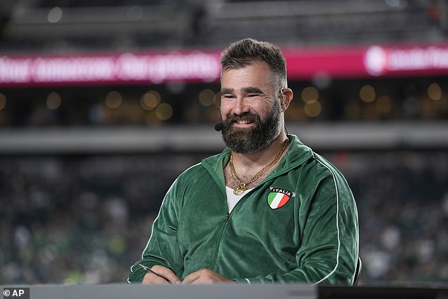 Jason Kelce bi uskoro mogao voditi vlastitu kasnonoćnu emisiju za ESPN, prema izvješću